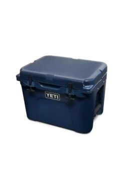 Yeti Tundra Cooler 35 -Outdoor Sports Equipment YETYT35 20NAV 1 HiRes